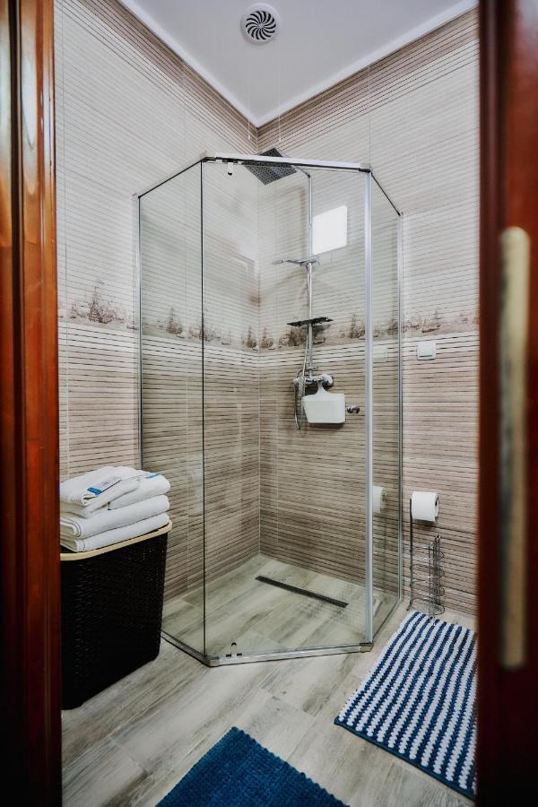 Galiceanu Apart Deluxe Bistrita  Exterior photo